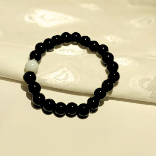 🖤 Black Beads Bracelet – Adjustable Unisex Wristband for Men & Women