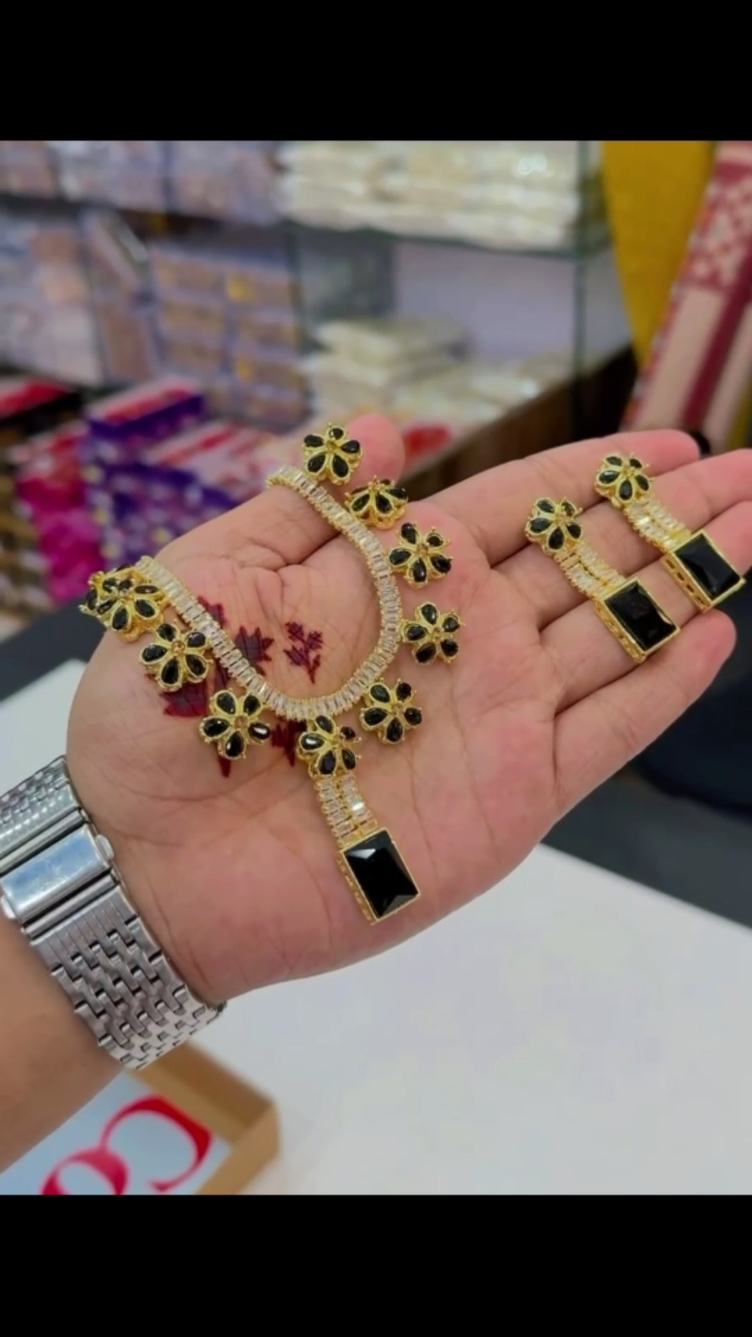 Fashion Jewelry Set (Necklace + Earrings)