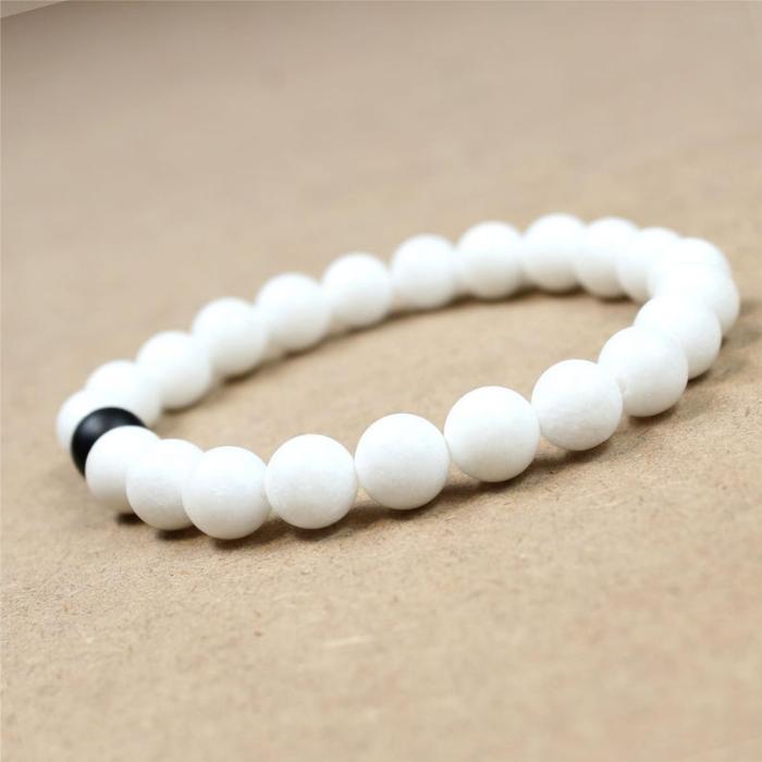 🤍 White Beads Bracelet – Adjustable Unisex Wristband for Men & Women