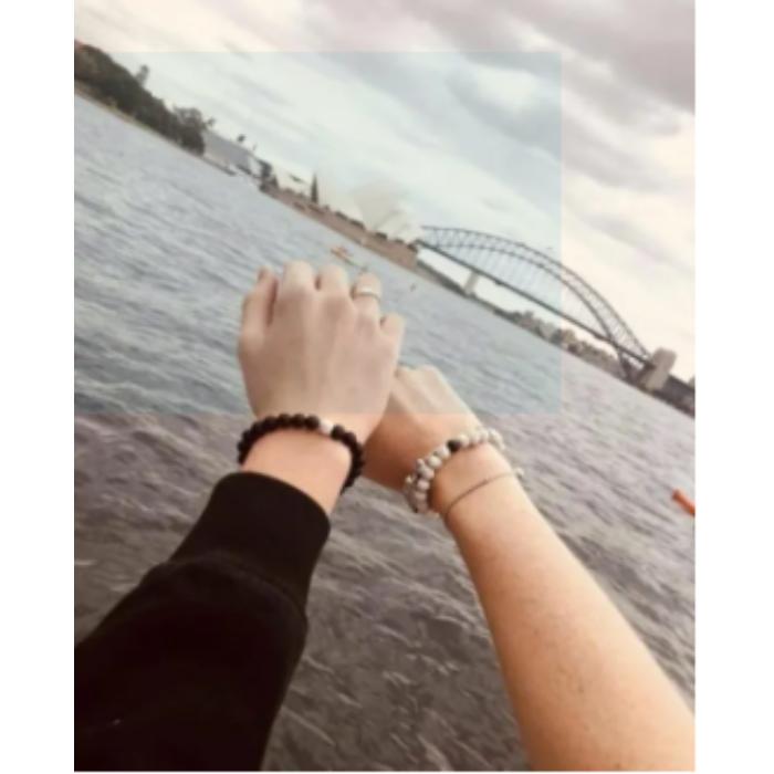 ✨ Couple Bracelets Set – 2pcs 🖤 Black & 🤍 White Beaded Friendship Wristbands (Elastic)